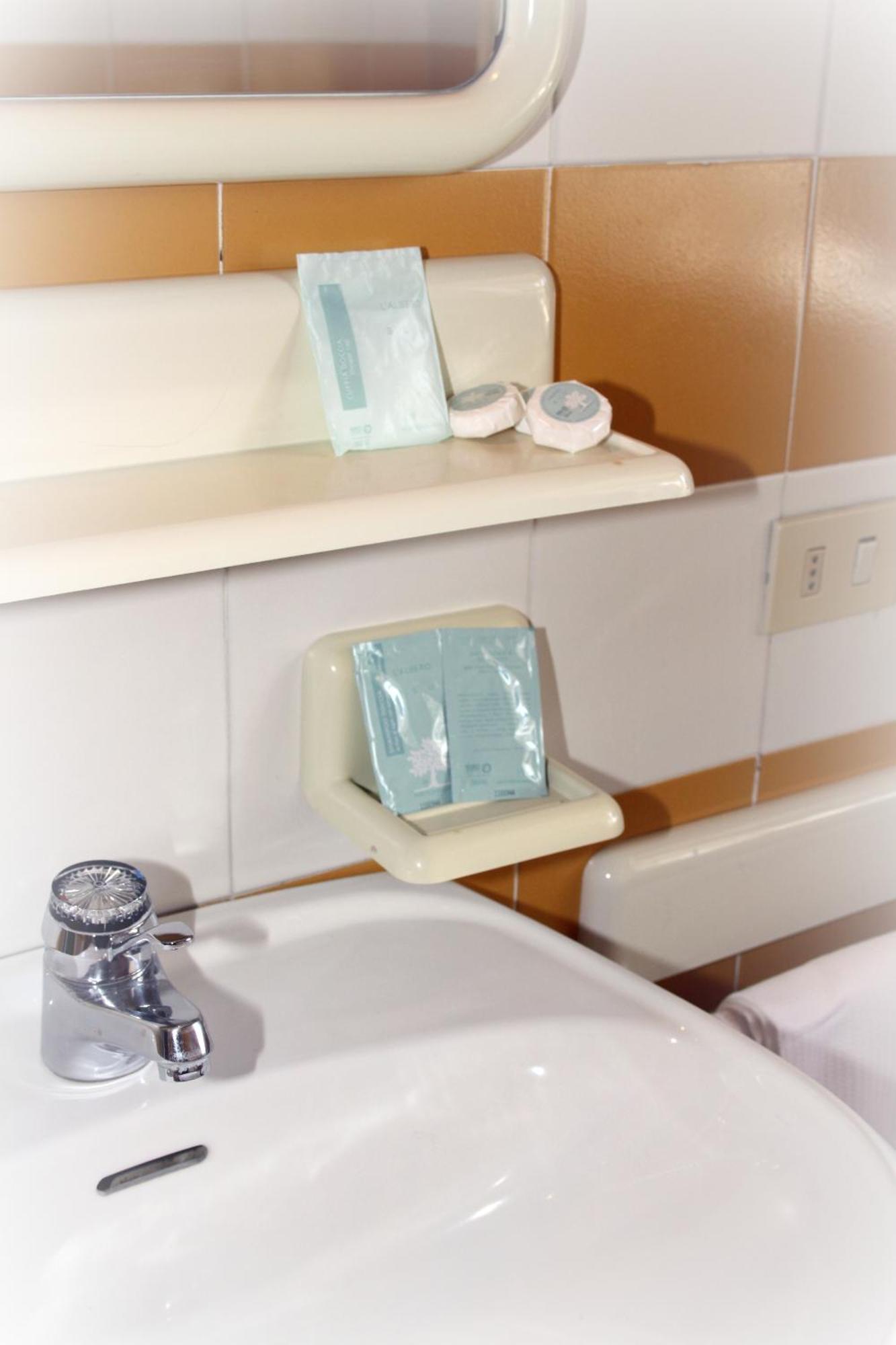Hotel Calzaiolo 산카시아노인발디파사 외부 사진